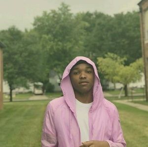 Meet your Posher, Martese